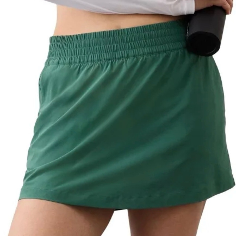Athleta Trillium Green Skort